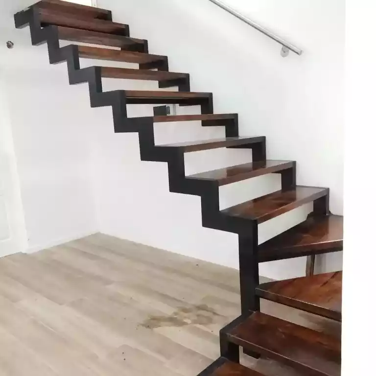 imgi_25_488194432_1216955420437150_1805152952402686251_n (Medium)